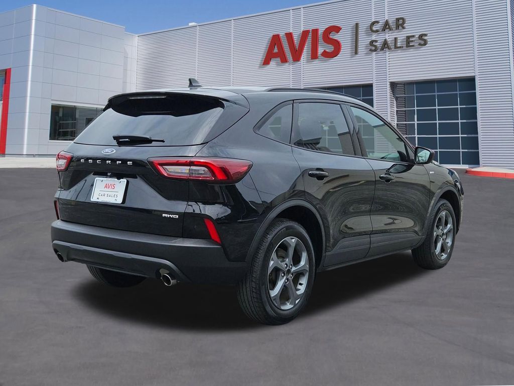 Thumbnail: 2025 Ford Escape - 6