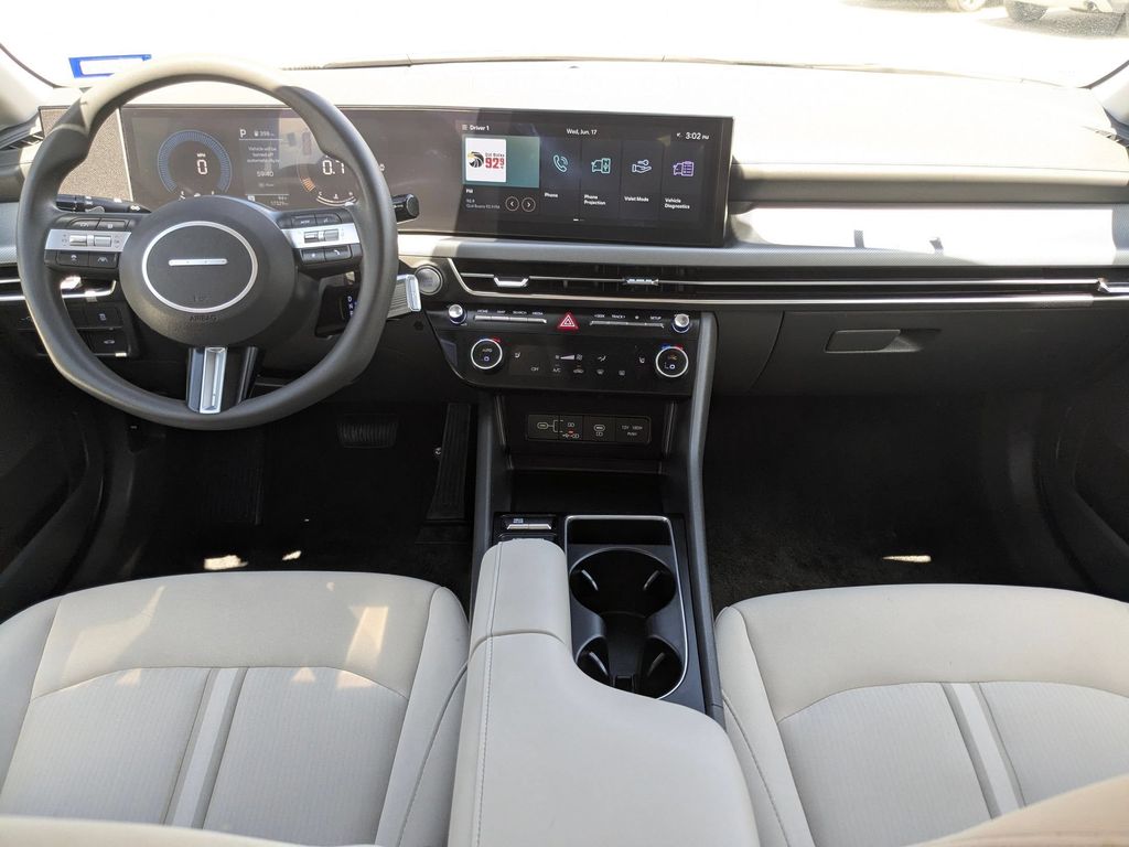 Thumbnail: 2025 Hyundai Sonata - 25