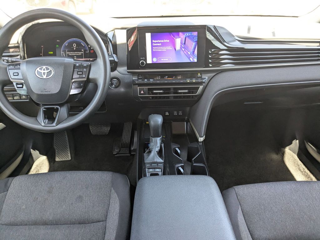 Thumbnail: 2025 Toyota Camry - 23