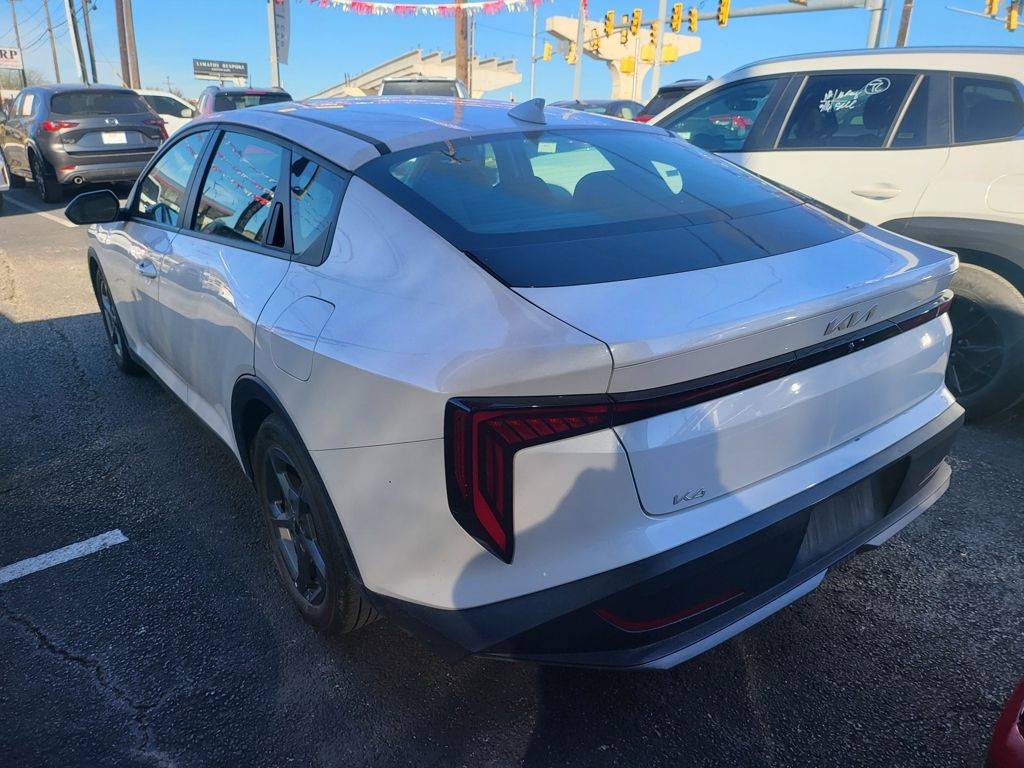 Thumbnail: 2025 Kia K4 - 10