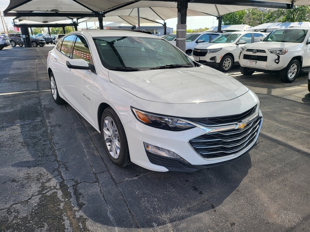 Thumbnail: 2024 Chevrolet Malibu - 6