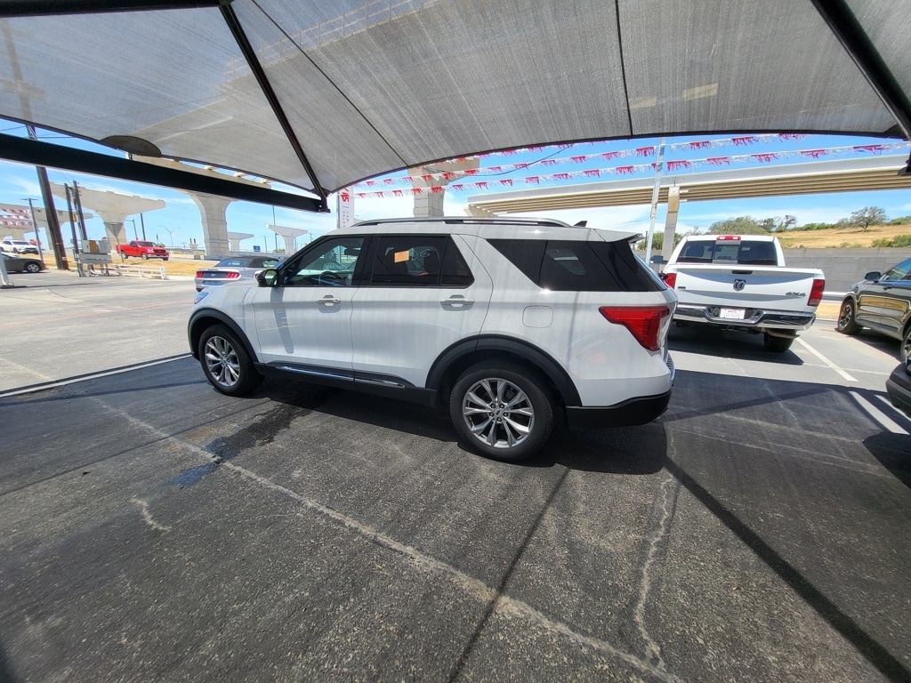 Thumbnail: 2023 Ford Explorer - 6