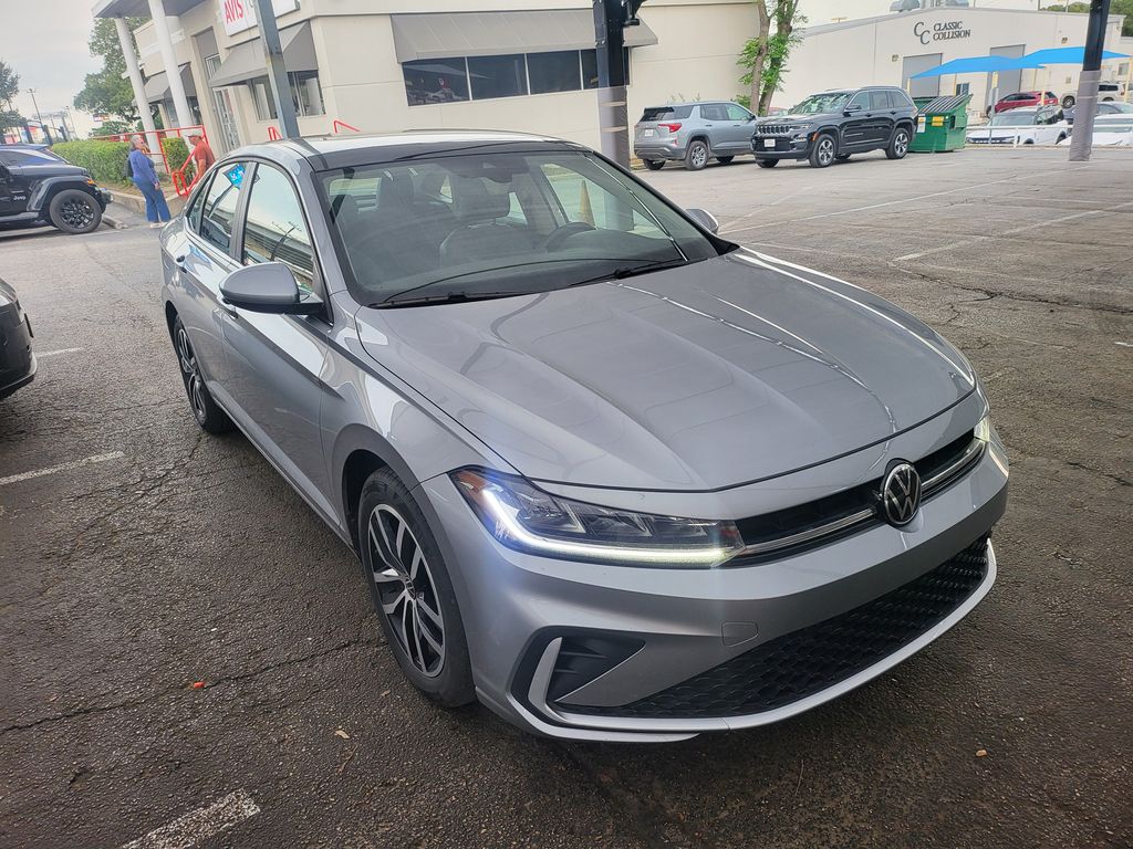Thumbnail: 2025 Volkswagen Jetta - 2