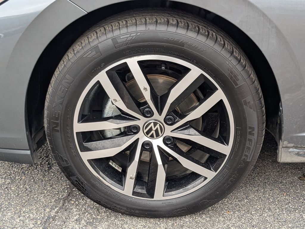 Thumbnail: 2025 Volkswagen Jetta - 28