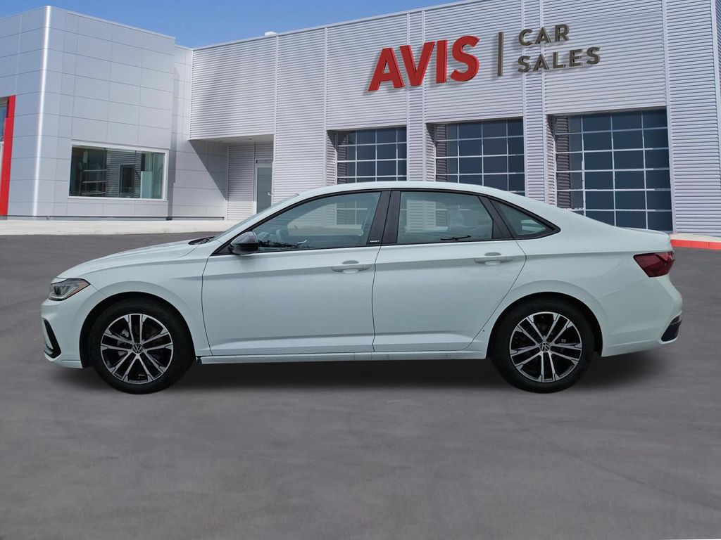 Thumbnail: 2025 Volkswagen Jetta - 2