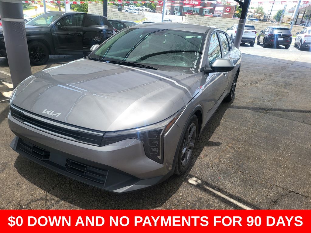 2025 Kia K4 LXS AT's photo