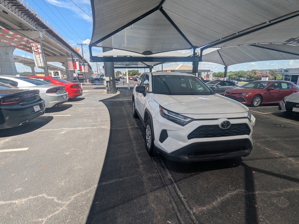 Thumbnail: 2024 Toyota RAV4 - 3