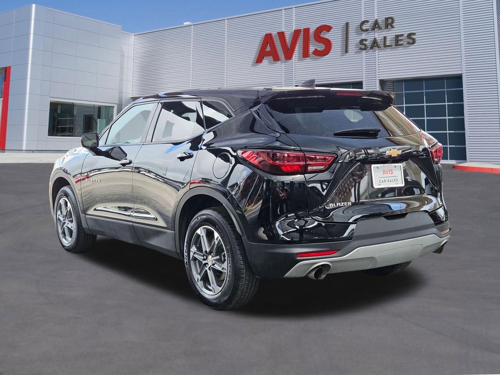 Thumbnail: 2025 Chevrolet Blazer - 3