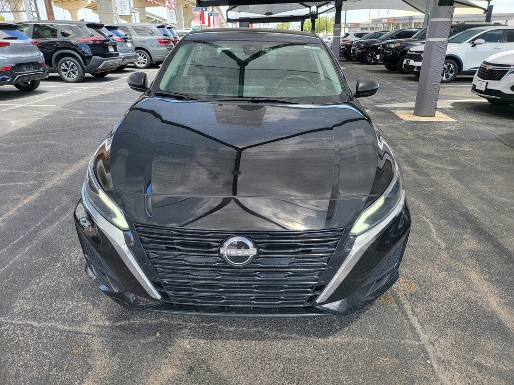 Thumbnail: 2024 Nissan Altima - 2