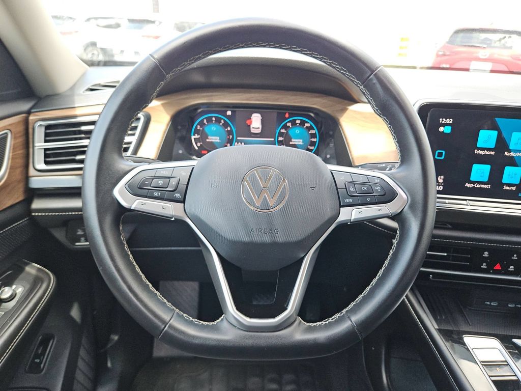 2025 Volkswagen Atlas SE w/Tech - Photo 22