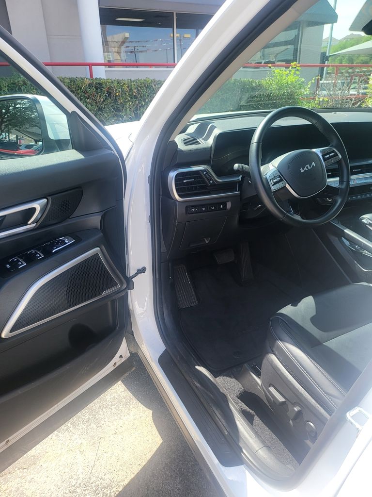 Thumbnail: 2025 Kia Telluride - 4