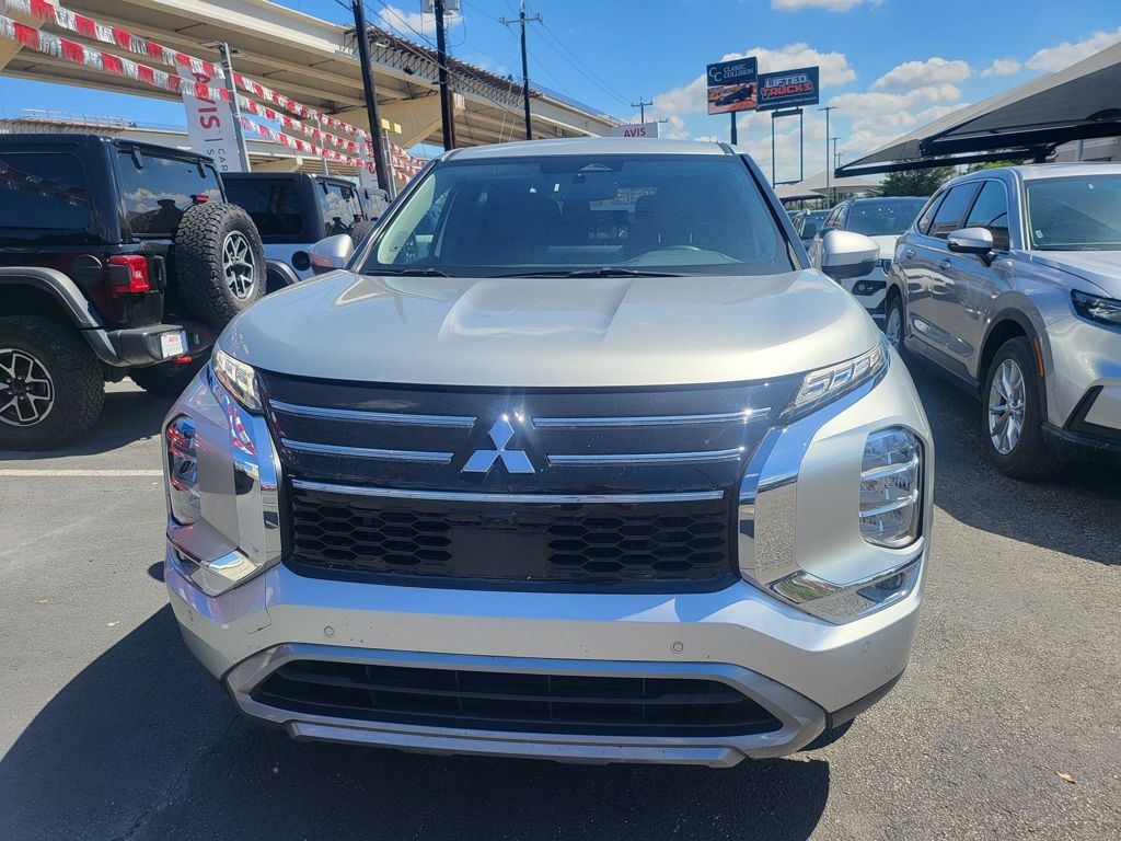 Thumbnail: 2025 Mitsubishi Outlander - 2