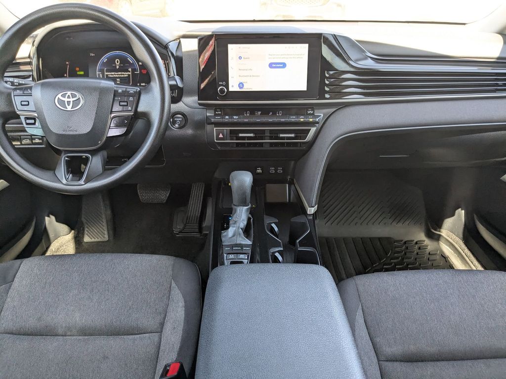 Thumbnail: 2025 Toyota Camry - 25