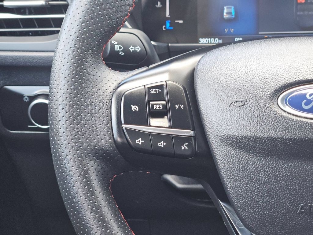 2025 Ford Escape ST-Line - Photo 24
