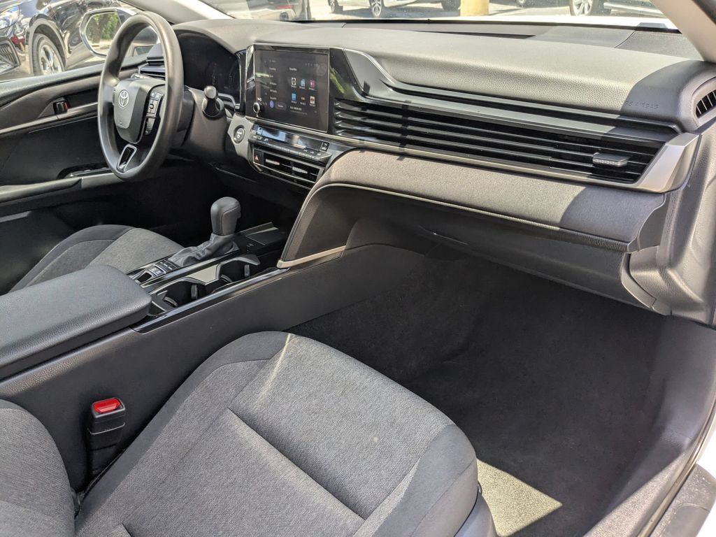Thumbnail: 2025 Toyota Camry - 28