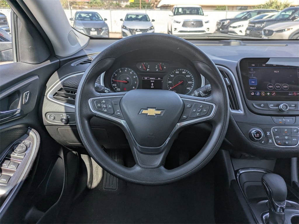 Thumbnail: 2023 Chevrolet Malibu - 22