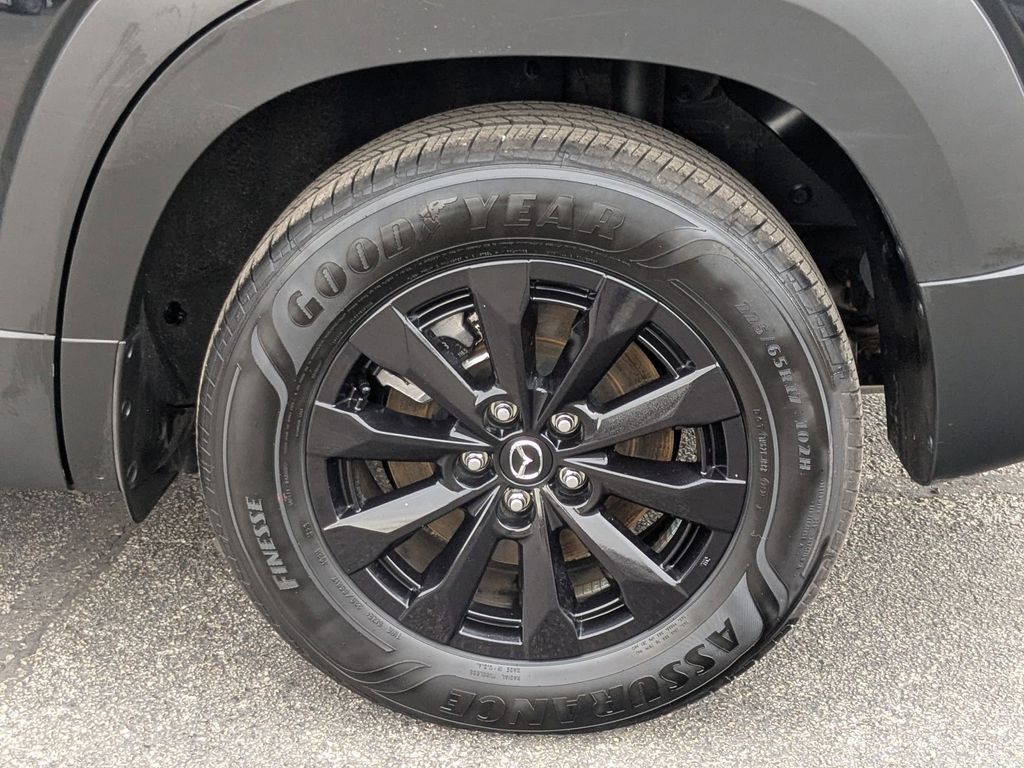 Thumbnail: 2025 Mazda CX-50 - 25