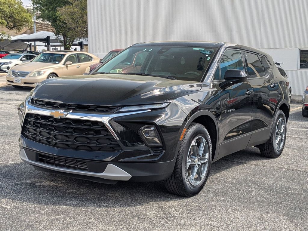 Thumbnail: 2025 Chevrolet Blazer - 1