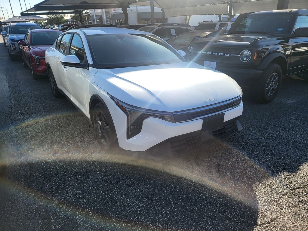 Thumbnail: 2025 Kia K4 - 2
