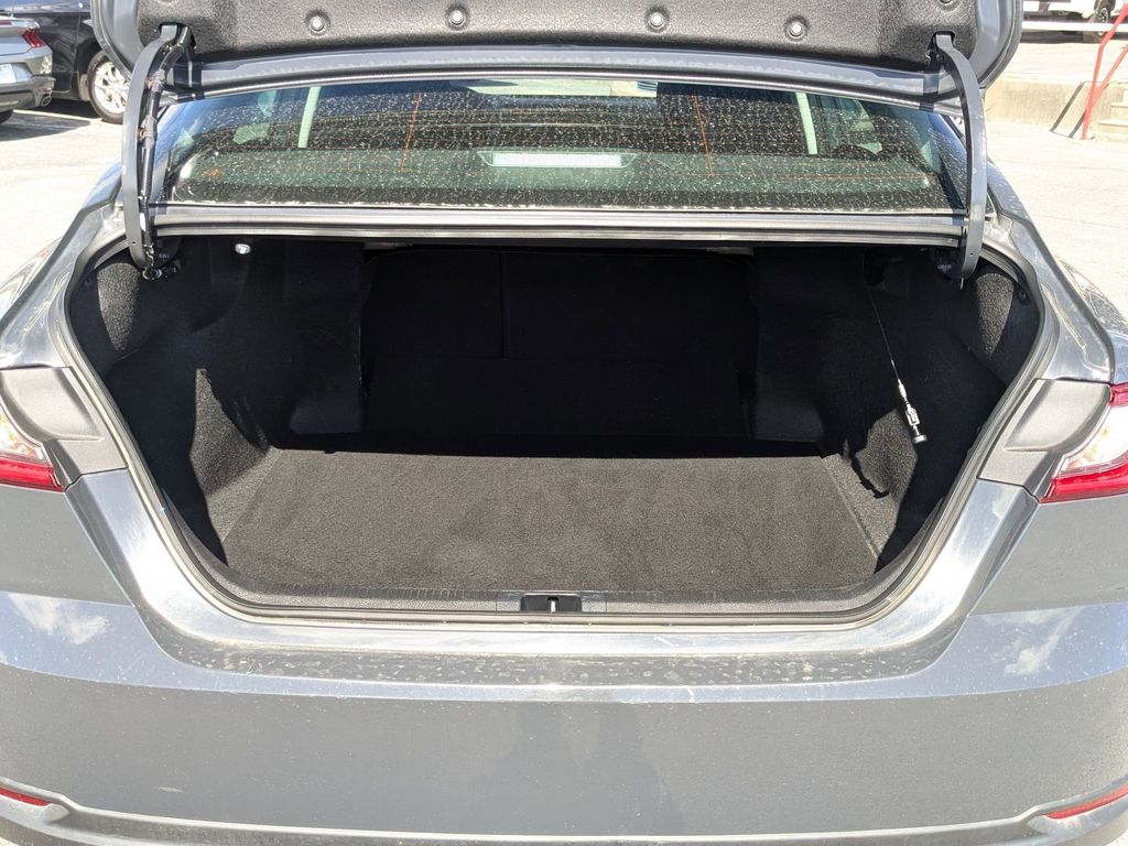 Thumbnail: 2025 Toyota Camry - 28