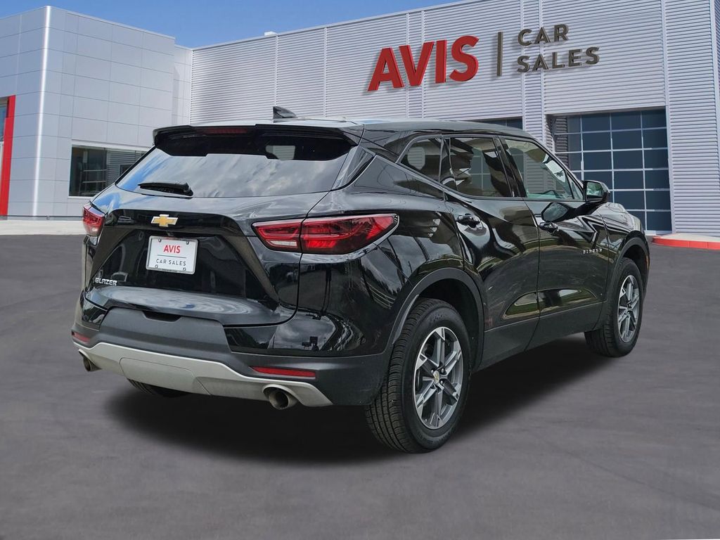 Thumbnail: 2025 Chevrolet Blazer - 6