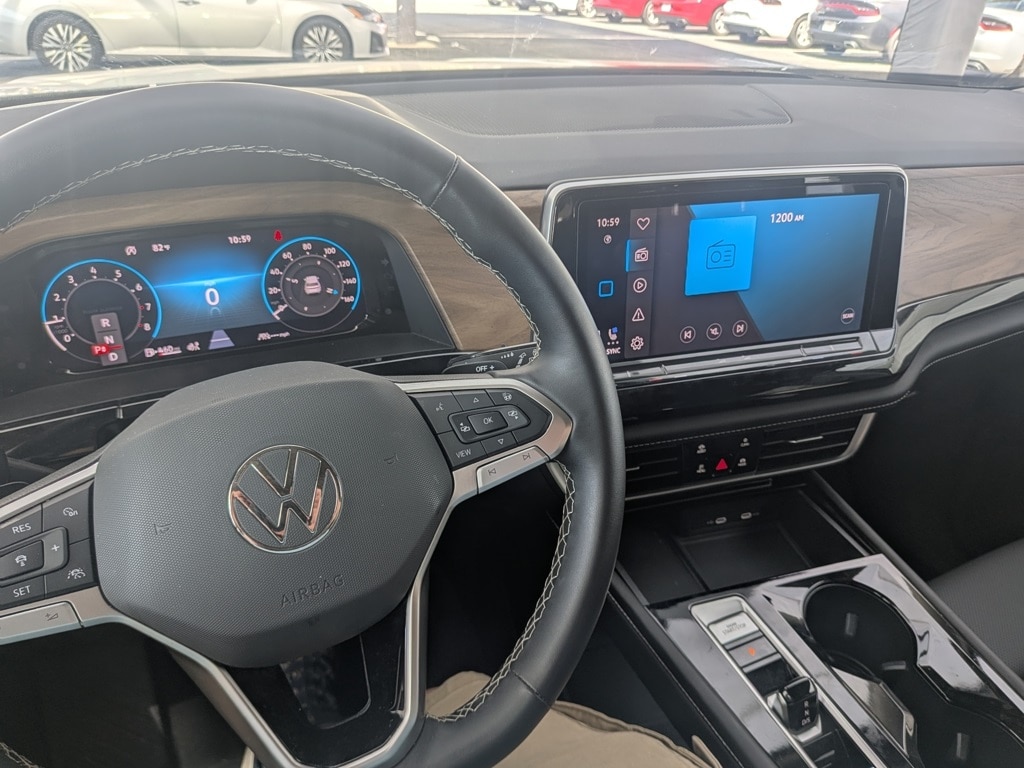 Thumbnail: 2024 Volkswagen Atlas - 4