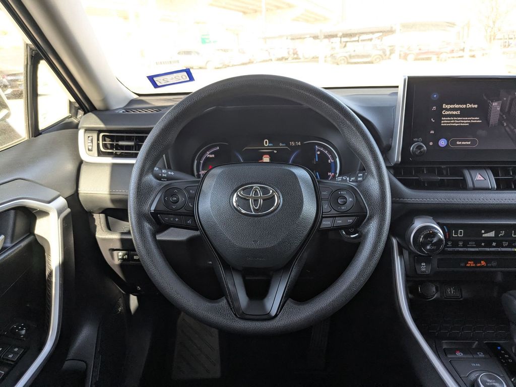 Thumbnail: 2025 Toyota RAV4 - 25