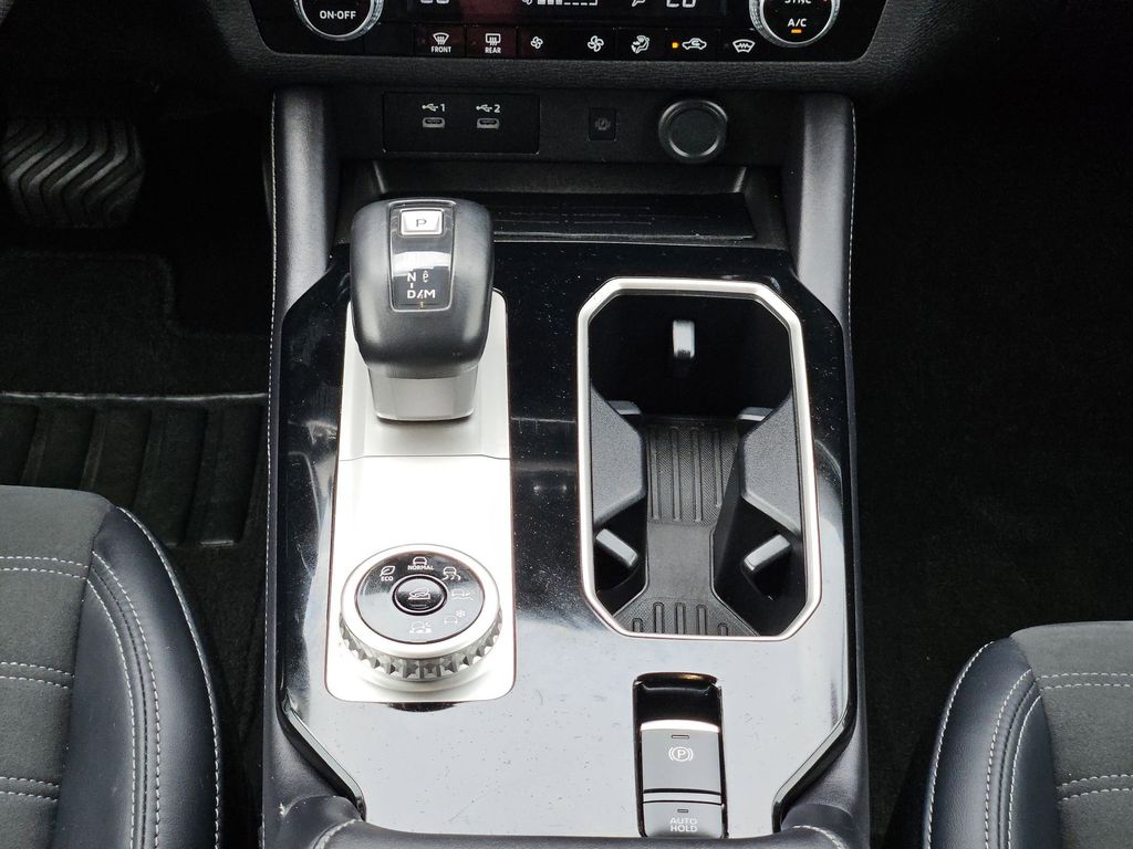Thumbnail: 2025 Mitsubishi Outlander - 23