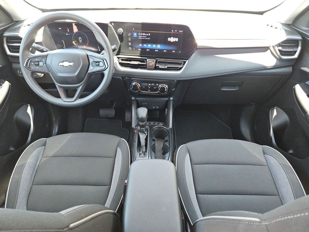 Thumbnail: 2025 Chevrolet TrailBlazer - 19