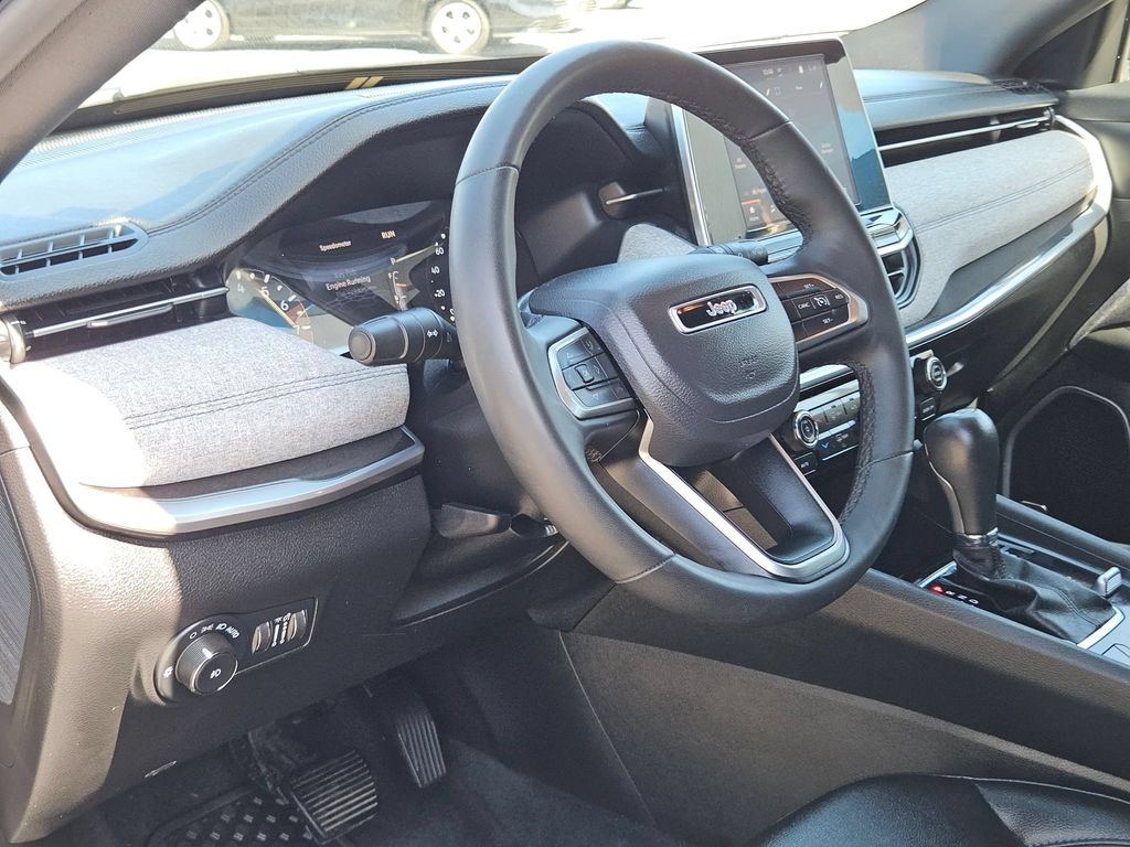 2025 Jeep Compass Latitude - Photo 13