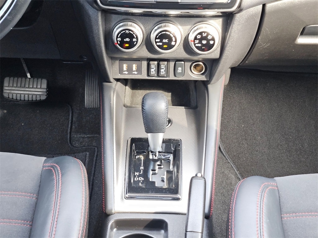 Thumbnail: 2024 Mitsubishi Outlander Sport - 21