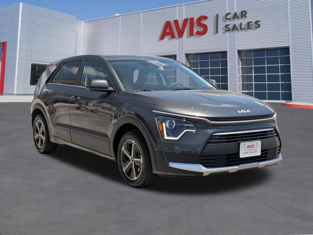 Thumbnail: 2025 Kia Niro - 9