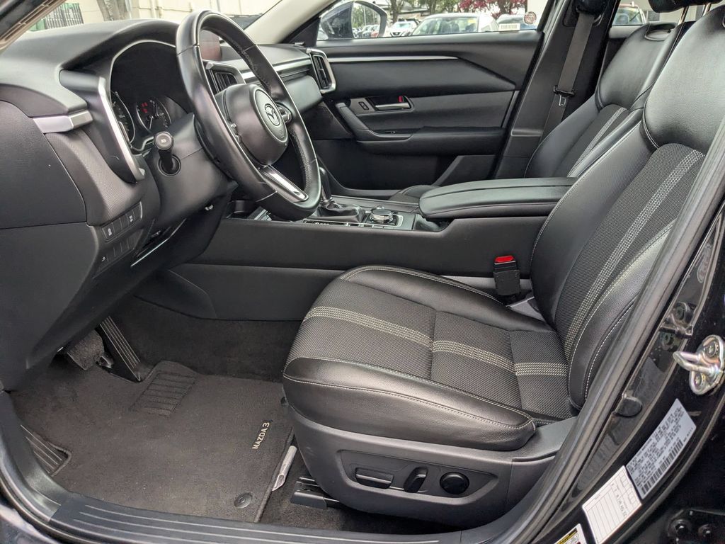 Thumbnail: 2025 Mazda CX-50 - 11