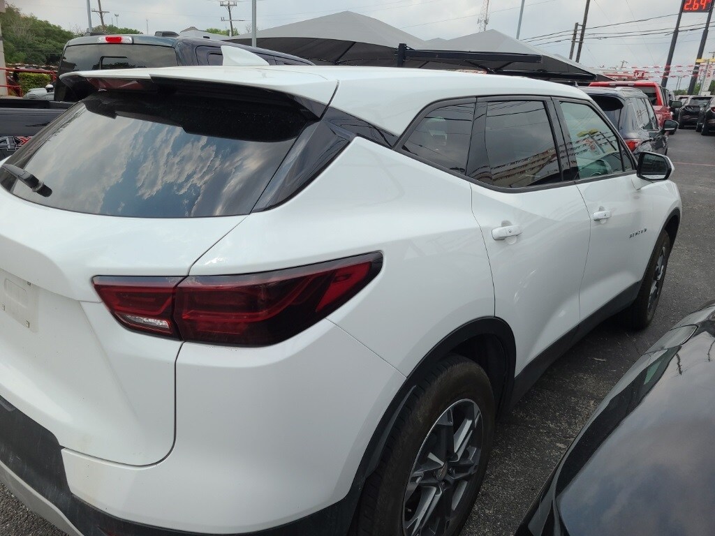 2024 Chevrolet Blazer LT 10
