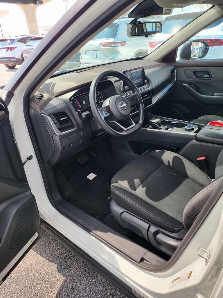 Thumbnail: 2023 Nissan Rogue - 3