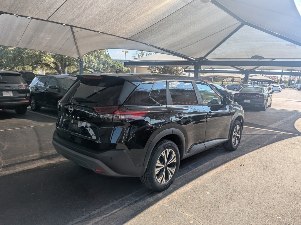 Thumbnail: 2023 Nissan Rogue - 8