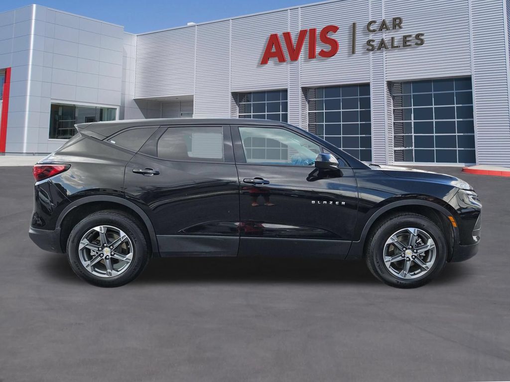 Thumbnail: 2025 Chevrolet Blazer - 7