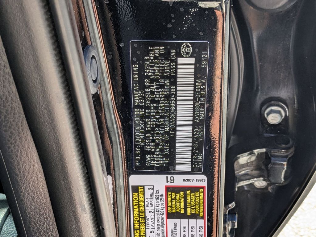 Thumbnail: 2025 Toyota Camry - 31