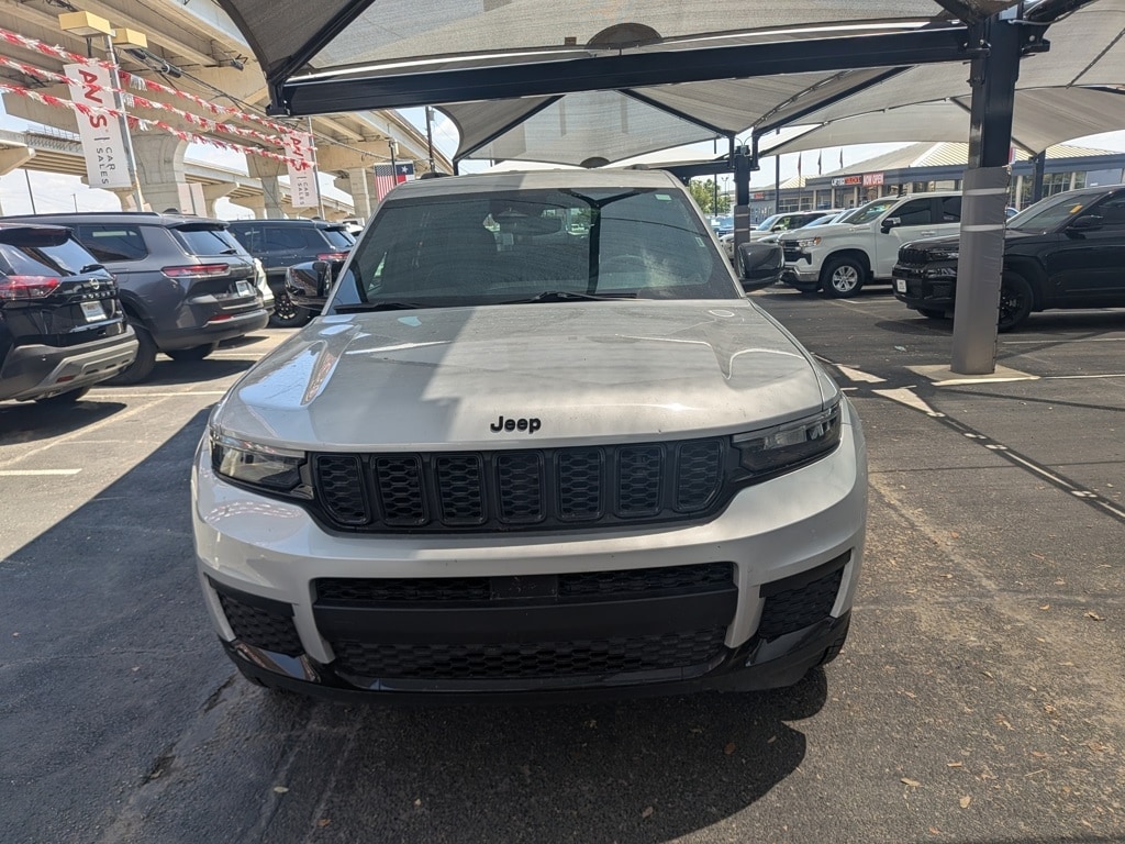 Thumbnail: 2024 Jeep Grand Cherokee L - 2