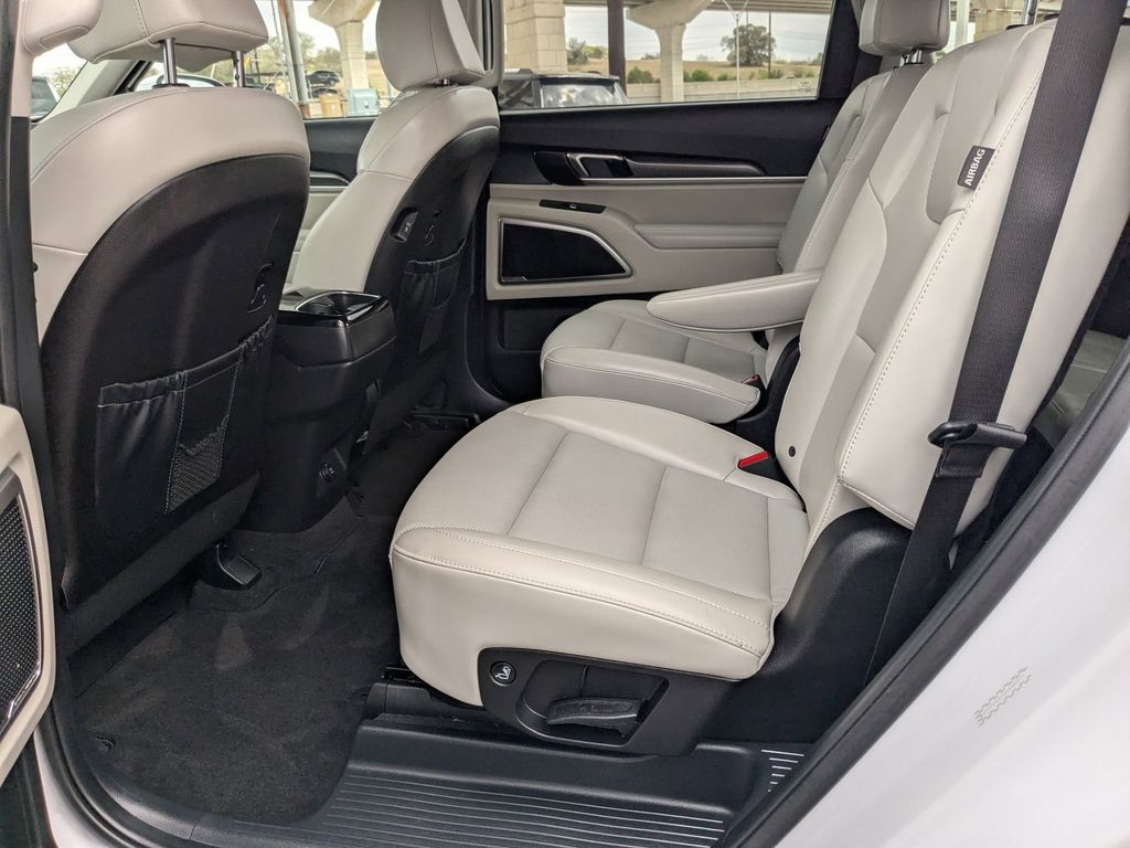 Thumbnail: 2025 Kia Telluride - 25