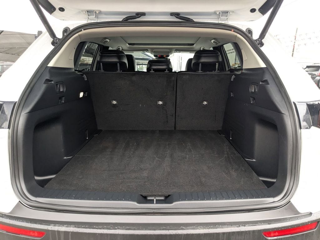 Thumbnail: 2025 Mazda CX-50 - 26