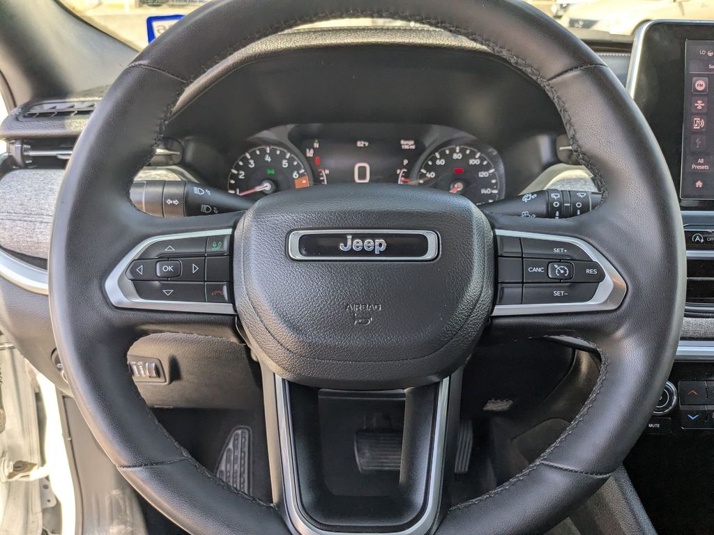 Thumbnail: 2025 Jeep Compass - 17