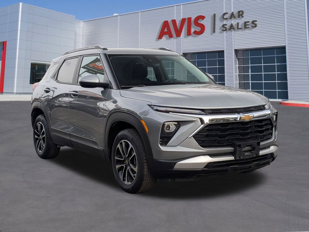 Thumbnail: 2025 Chevrolet TrailBlazer - 9