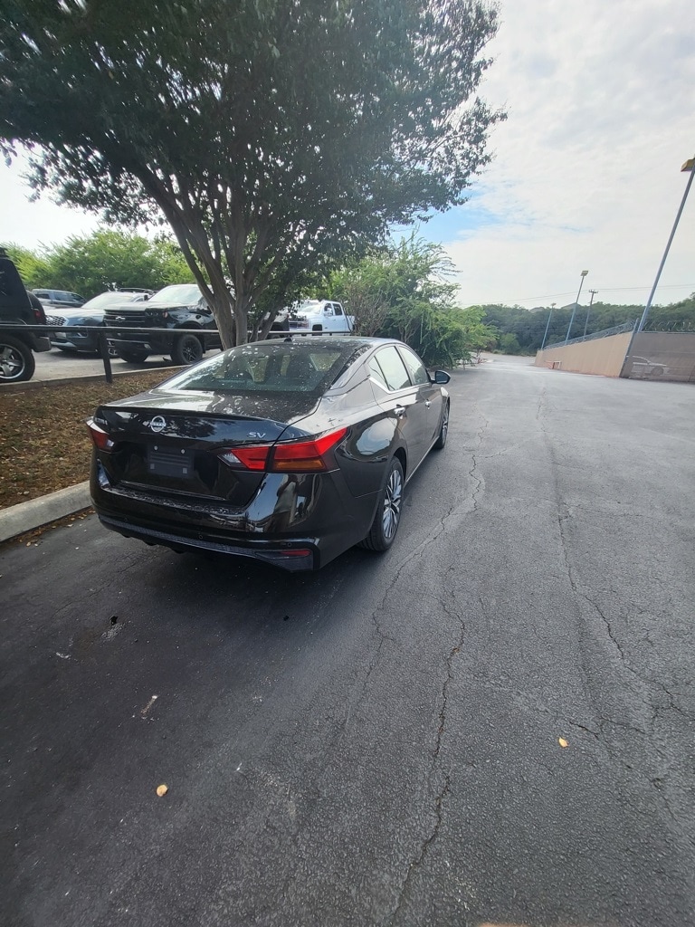 Thumbnail: 2024 Nissan Altima - 7