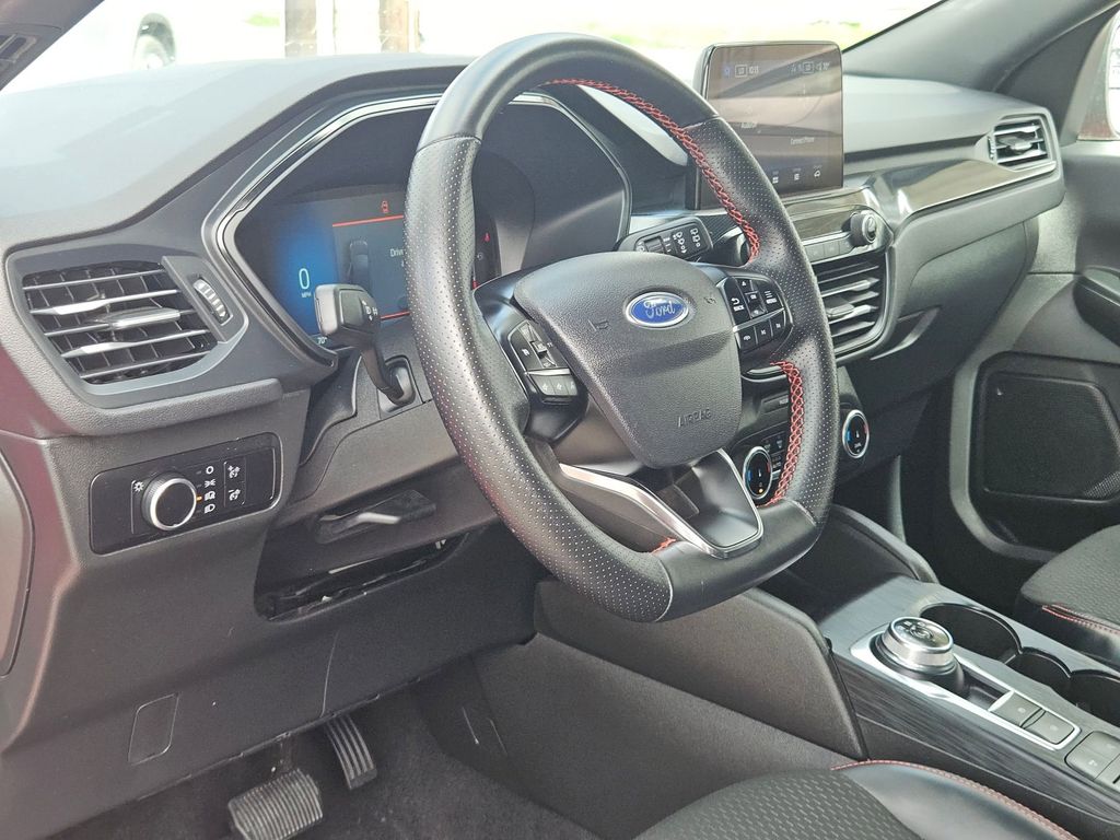 Thumbnail: 2025 Ford Escape - 13