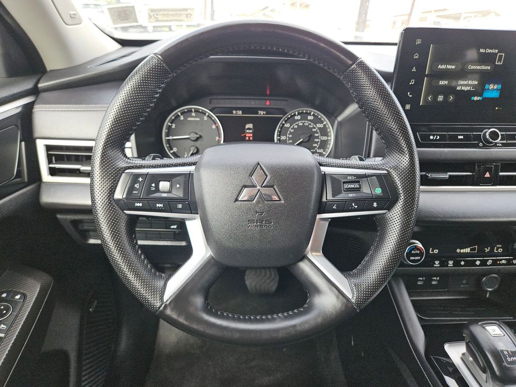 Thumbnail: 2025 Mitsubishi Outlander - 23