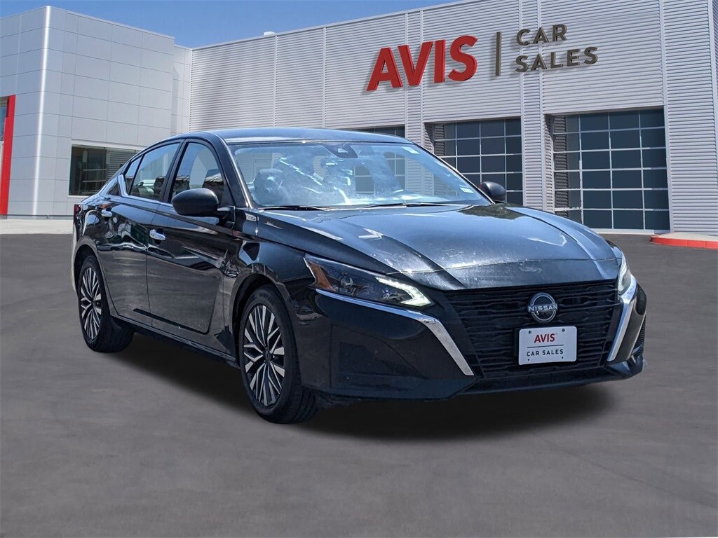 2024 Nissan Altima 2.5 SV photo 3