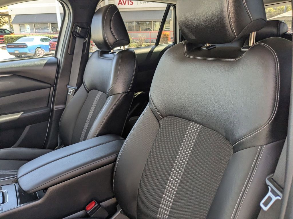 Thumbnail: 2025 Mazda CX-50 - 13