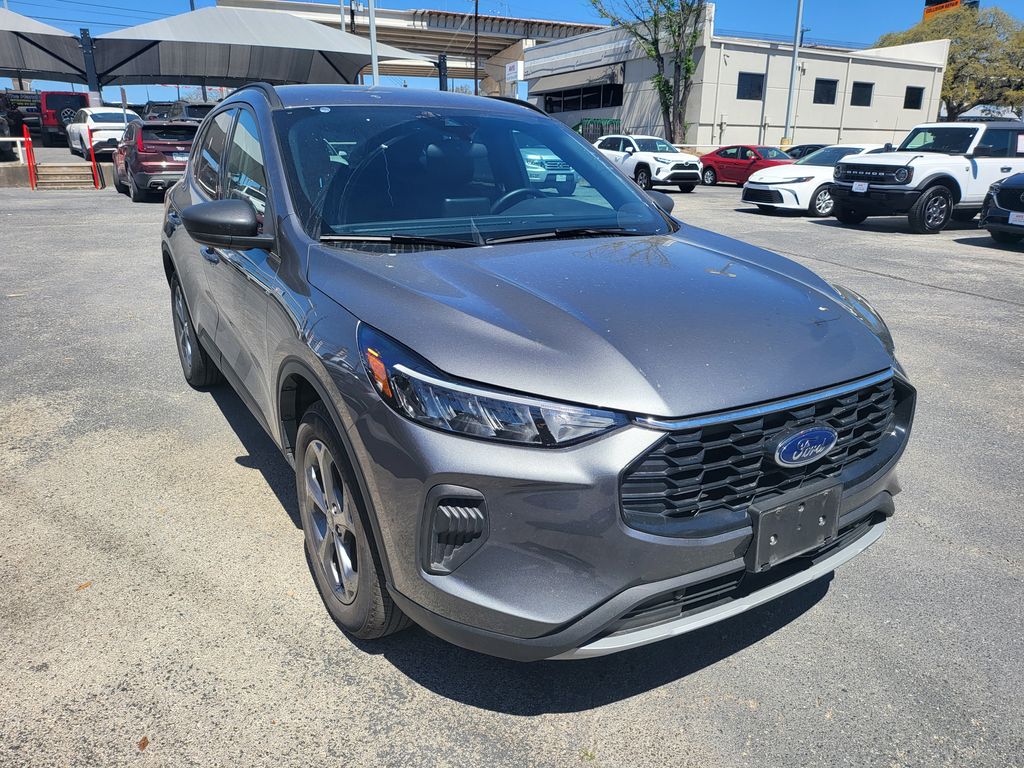 Thumbnail: 2025 Ford Escape - 3