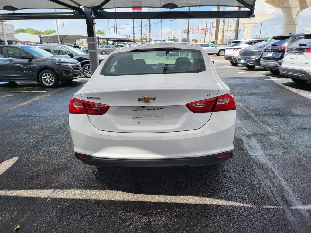 Thumbnail: 2023 Chevrolet Malibu - 6